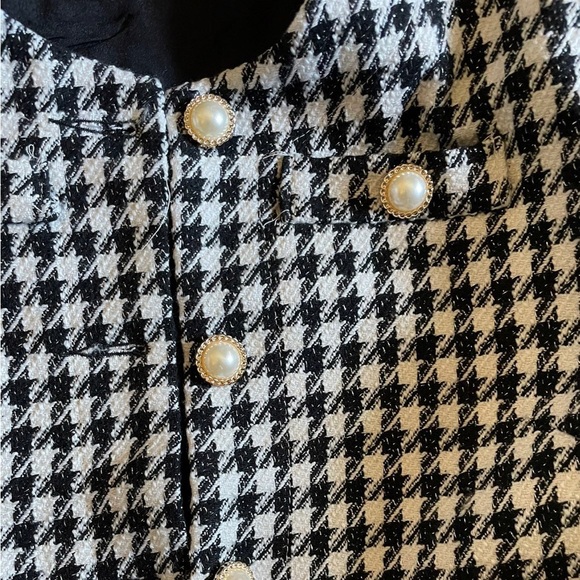 LUXE FUSION 2 PIECE SKIRT SET SIZE SMALL - Picture 4 of 7